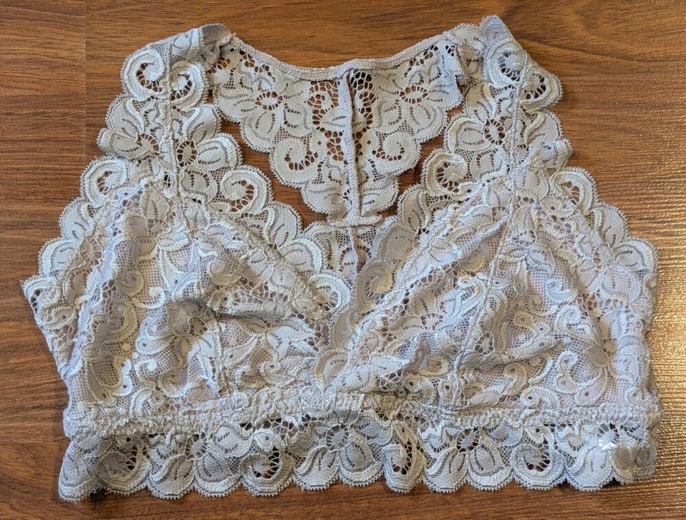 Y2K Aeropostale Womens Lace Bralette Crop Top Size M Ivory Floral Sheer Boho